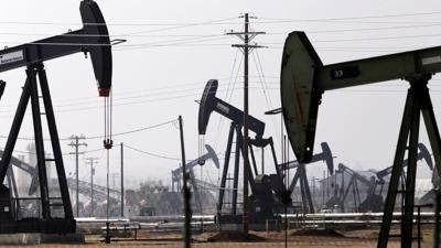 ABD petrol fiyat� tahminini revize etti