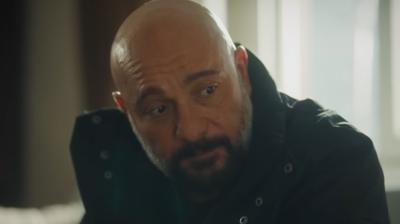 E�ref R�ya M�sl�m diziden ayr�ld�, o hesaplar� sildi... Tolga Tekin nedenini anlatt�!