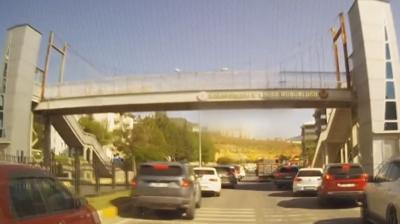 Fermuar sistemiyle ya�ama yol verdiler