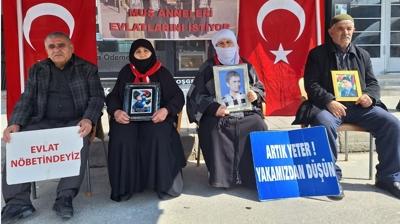Mu�'ta anne ve babalar�n evlat bekleyi�i s�r�yor: Ailelerinize teslim olun