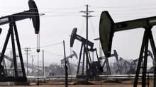 ABD petrol fiyat� tahminini revize etti