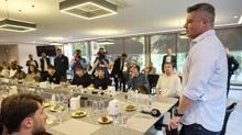 Sadettin Saran, futbolcularla bir araya geldi
