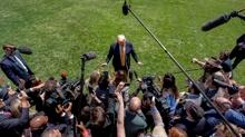 Trump buz kez ABD bas�n�n� su�lad�... ''D��mana yard�m ve yatakl�k ediyorlar''
