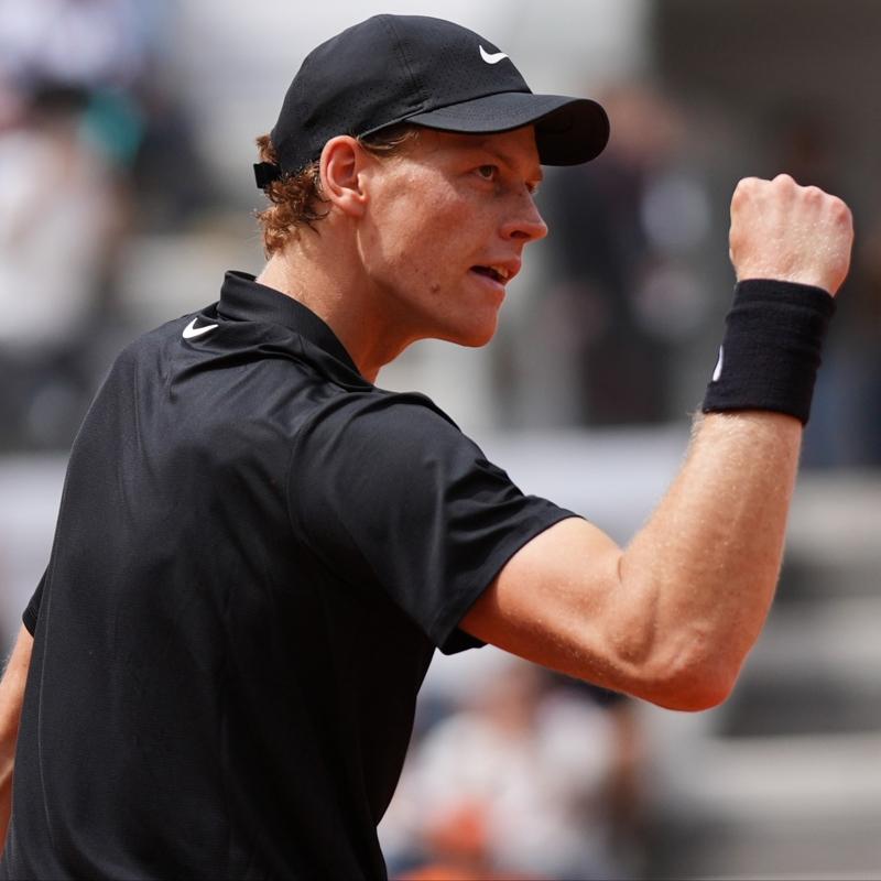 Jannik Sinner, Novak Djokovic'in rekorunu k�rd�