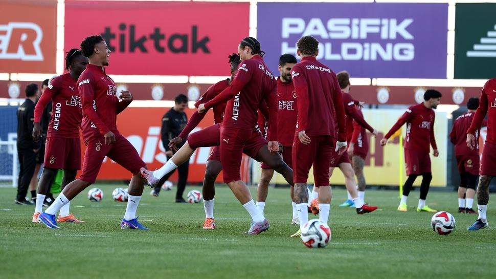 Şampiyon Galatasaray, Kasımpaşa maçı öncesi çalışmalara başladı