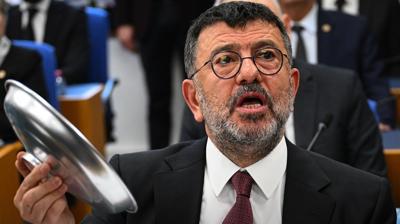 CHP'de ba�rol onun! Her ta��n alt�ndan A�baba ��k�yor