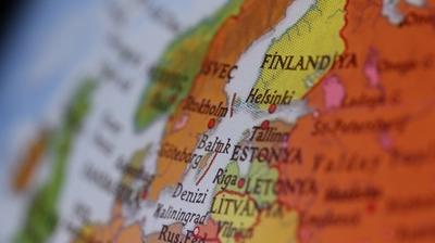 Letonya Ba�bakan� Silina istifa etti