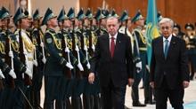 Ba�kan Erdo�an'dan Kazakistan'da ilk mesaj: T�rk d�nyas� y�zy�l� yapaca��z