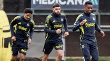 Fenerbah�e'de Ey�pspor mesaisi s�r�yor