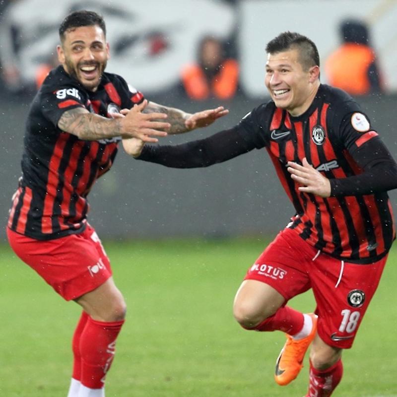 �orum FK finalde! S�per Lig'in son ekibi belli olacak...