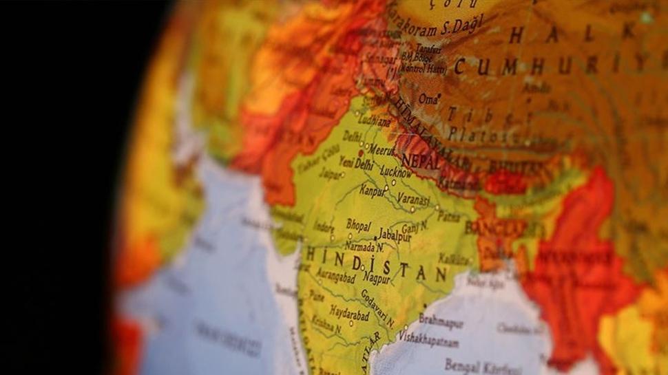 Hindistan'da fırtına felaketi: Ölü sayısı 100'ü aştı