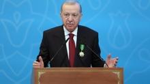 Ba�kan Erdo�an'dan T�rk d�nyas�na dijital d�n���m uyar�s�: Geri kalmamal�y�z 