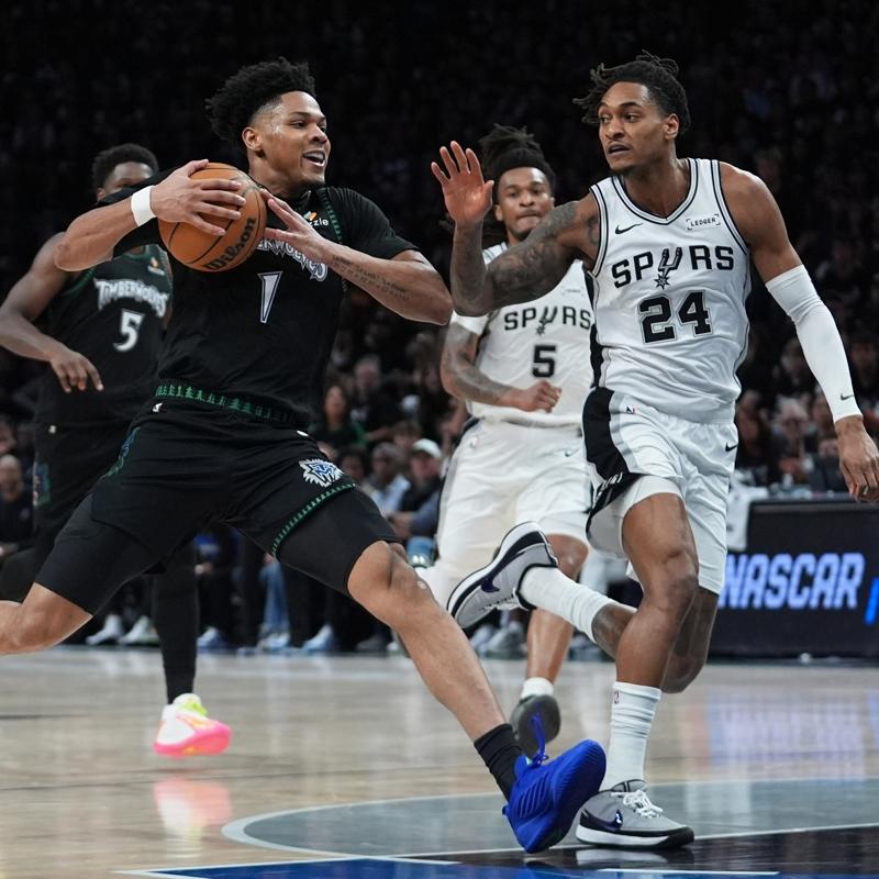 San Antonio Spurs, NBA Bat� Konferans� finaline ad�n� yazd�rd�