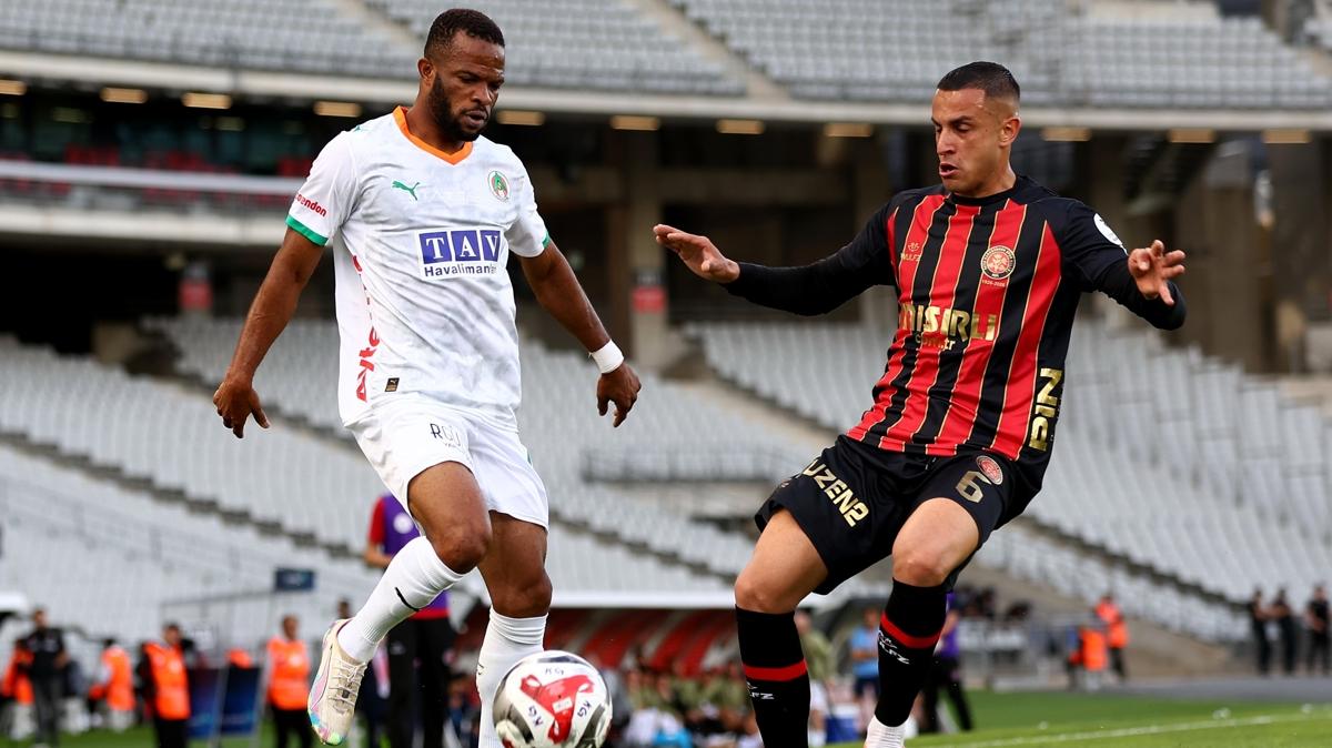 fatih karag�mr�k alanyaspor s�per lig foto�raflar� resimleri
