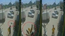 Kediye bas�p, k�pe�i tekmeledi! S�n�r d��� edildi