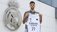 Real Madrid, �mer Faruk Yurtseven'i kadrosuna katt�!