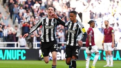 K�me d��me hatt�nda West Ham United'dan kritik kay�p!