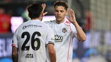 Be�ikta�'ta yaprak d�k�m�! ��te ayr�lacak isimler...