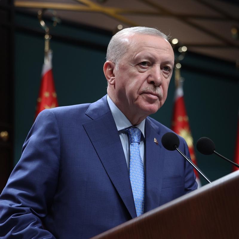 Ba�kan Erdo�an'dan Kocaelispor M�zesi'ne imzal� forma