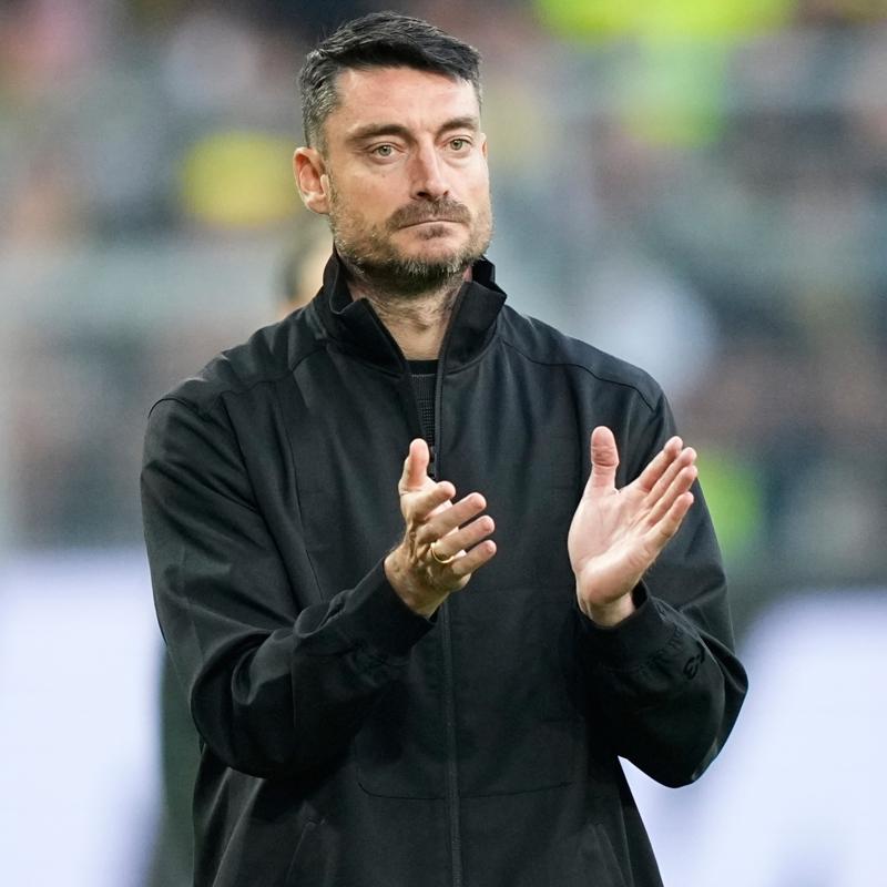 Eintracht Frankfurt'ta Albert Riera defteri kapand�