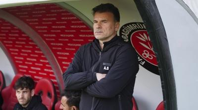 Fatih Karag�mr�k, Stanojevic ile s�zle�me yeniledi