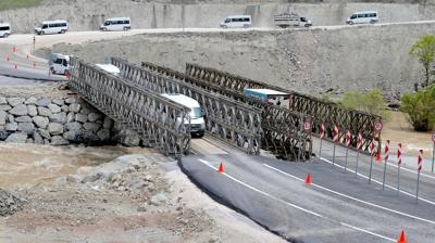 Hakkari-Van kara yolunda ikinci panel k�pr� de a��ld�