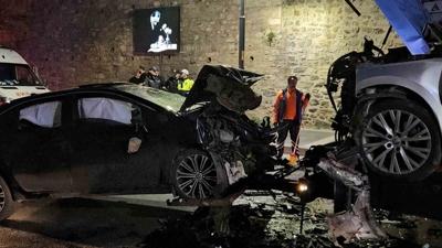 �stanbul'da korkutan kaza! �ok say�da yaral� var