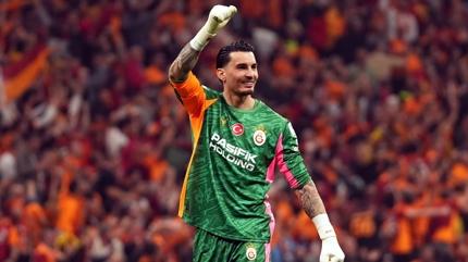 U�urcan �ak�r, Fernando Muslera'y� aratmad�