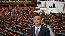 Dokunulmazl�k dosyalar� Meclis'te... Aralar�nda �zg�r �zel de var