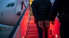 Interpol k�rm�z� b�ltenle ar�yordu: M�T ve emniyetten ortak operasyon