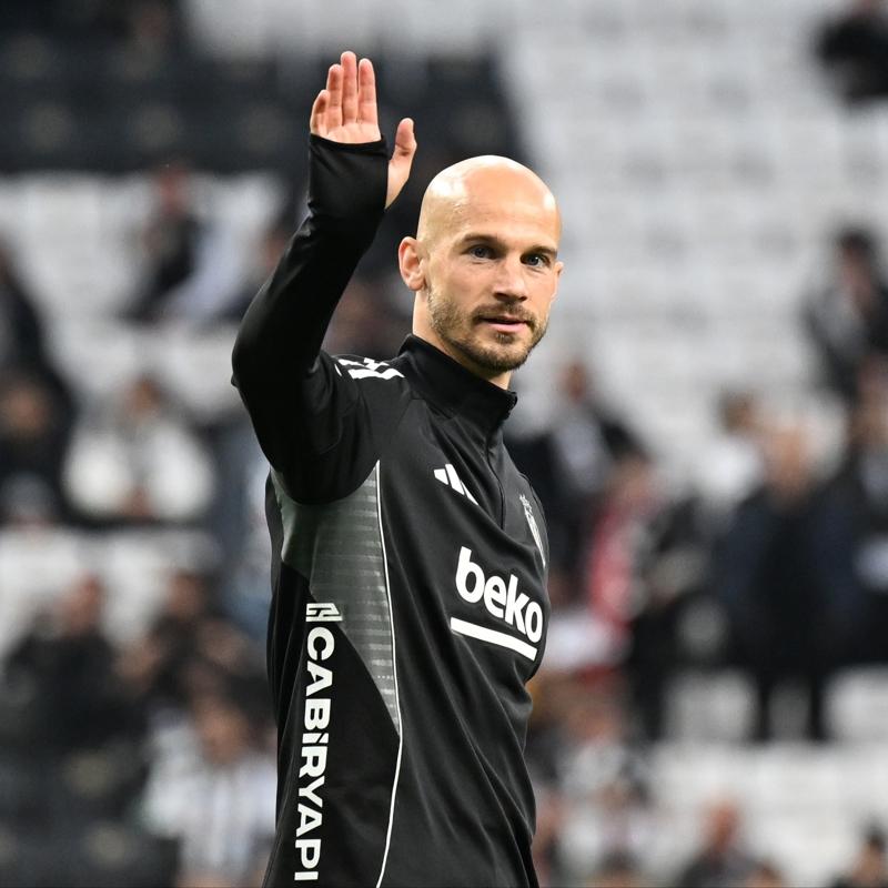 Vaclav Cerny'den Sergen Yal��n payla��m�