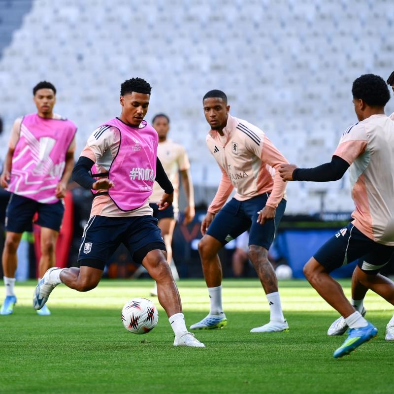 Aston Villa, dev finale haz�r!