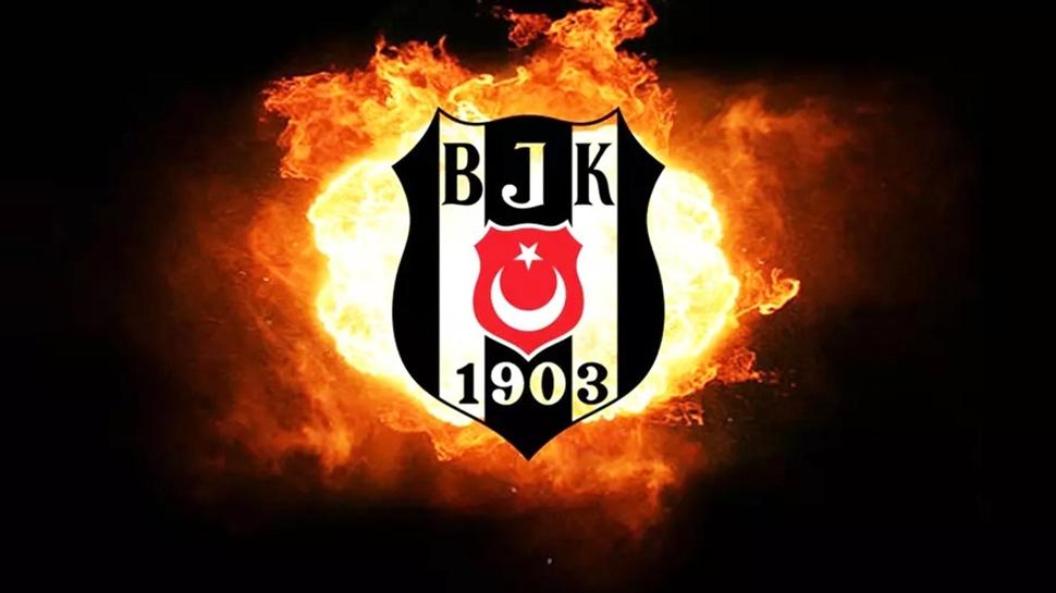 Be�ikta�'ta bir ayr�l�k daha! Gece yar�s� veda etti