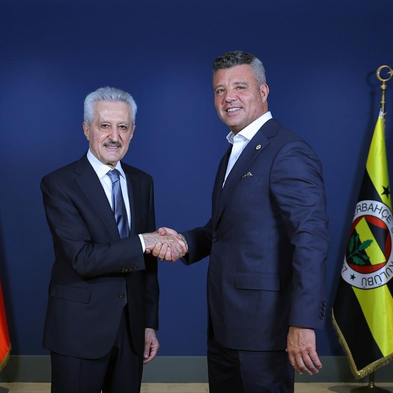Mehmet Ali Ayd�nlar, Fenerbah�e'ye sponsor oldu!