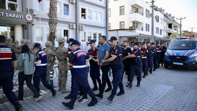 �Abinden dolay� seni de �ld�rece�iz�... Daltonlar'dan mahkeme ba�kan� ve ailesine tehdit