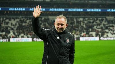 Yal��n gitti yabanc� yolda