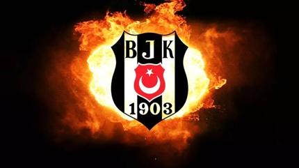 Be�ikta�'ta bir ayr�l�k daha! Gece yar�s� veda etti