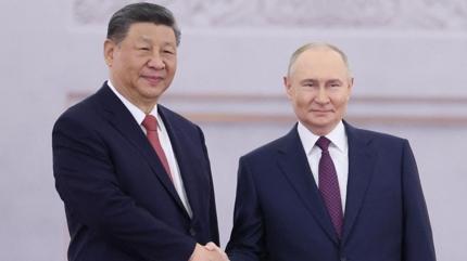 Putin'den Pekin hamlesi: Trump ziyaretinden g�nler sonra dikkat �eken temas