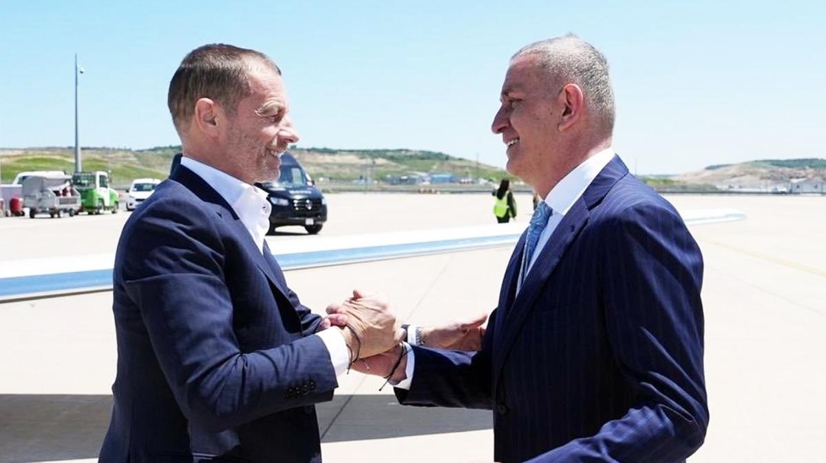 UEFA Ba�kan� Gala Yeme�i Ceferin foto�raflar� resimleri