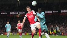 Arsenal'dan kritik galibiyet! �ampiyonluk kap�da