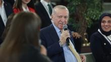 K�lliye'de gen�lerle bulu�ma... Ba�kan Erdo�an: Bu gen�lik T�rkiye'nin yar�nlar�n� in�a edecek
