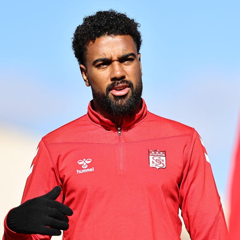 G�ztepe, Noah Sonko Sundberg transferinde mutlu sona yak�n