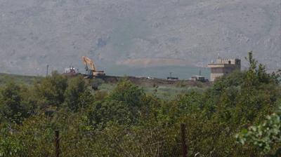 ��galci �srail Suriye'de 2 sivili al�koydu