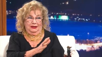 Nevra Serezli ilk kez a��klad�! Yal�da ya��yormu� ama...