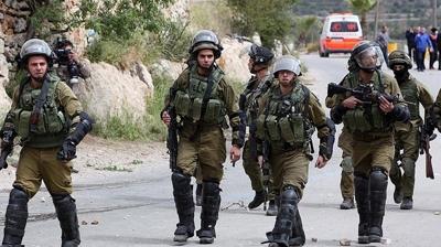 Soyk�r�mc� �srail ordusu, El Halil'de 3 Filistinliyi al�koydu