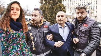 Vali Sonel'in 5 arac� incelemede... DNA izi aranacak