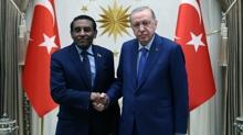 Ba�kan Erdo�an, Sudan Ba�bakan� �dris'i kabul etti