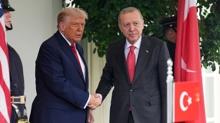 Ba�kan Erdo�an, Trump ile g�r��t�