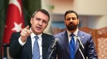 Kom�uda yeni ba�bakan T�rkiye'nin el�isini kabul etti