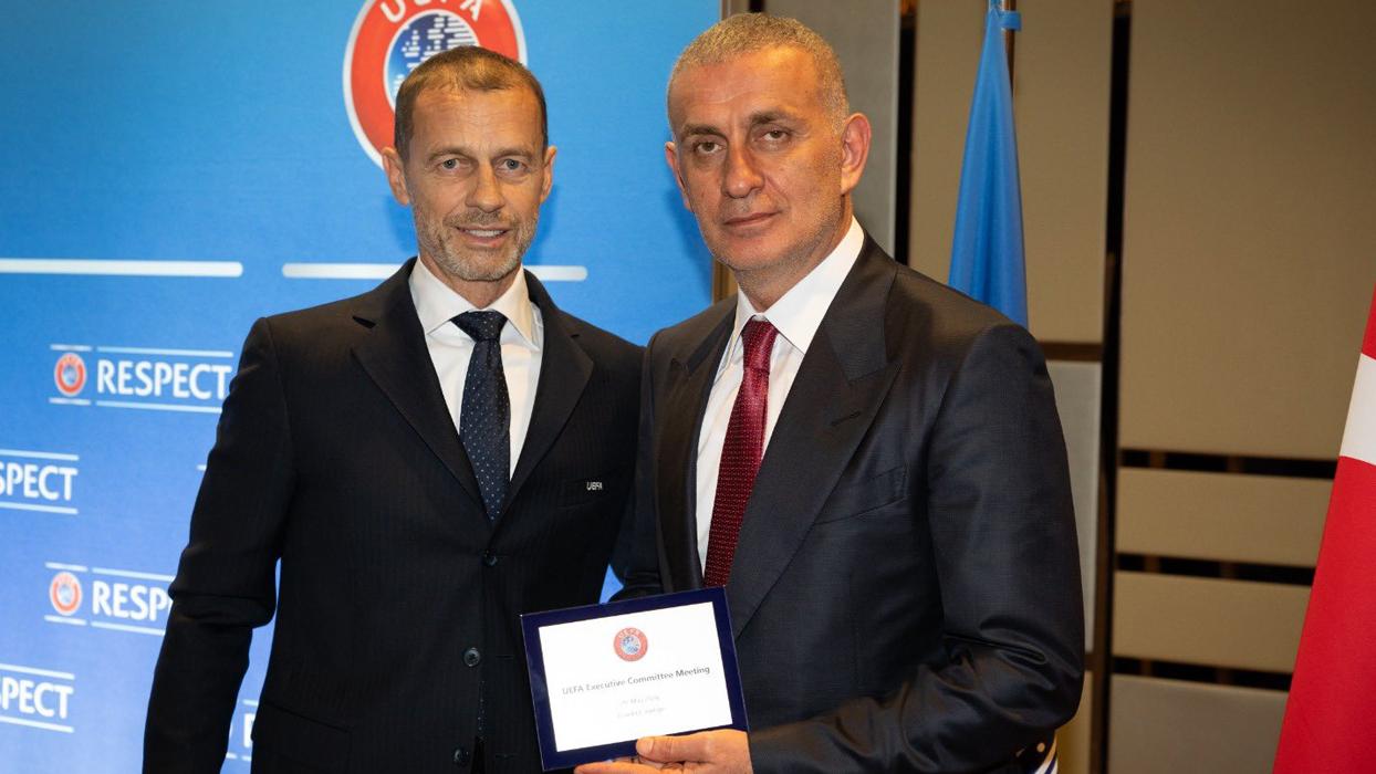TFF Ba�kan� �brahim Hac�osmano�lu, final �ncesi UEFA Y�netim Kurulu Toplant�s�'na kat�ld�